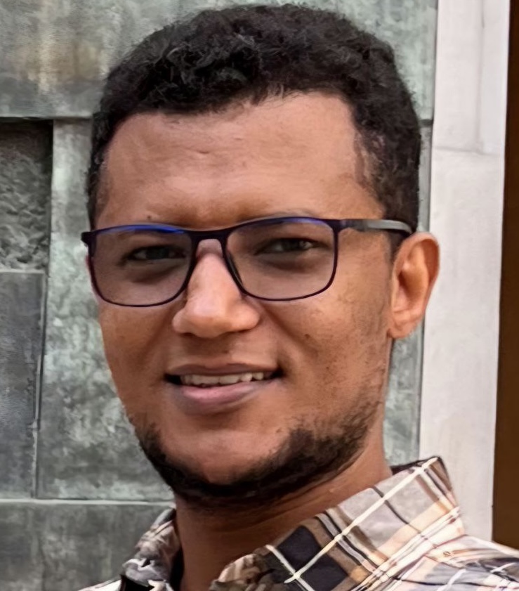 Dagmawe Headshot-1