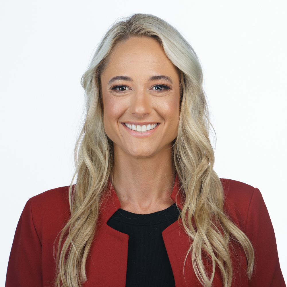 Lindsey_Headshot