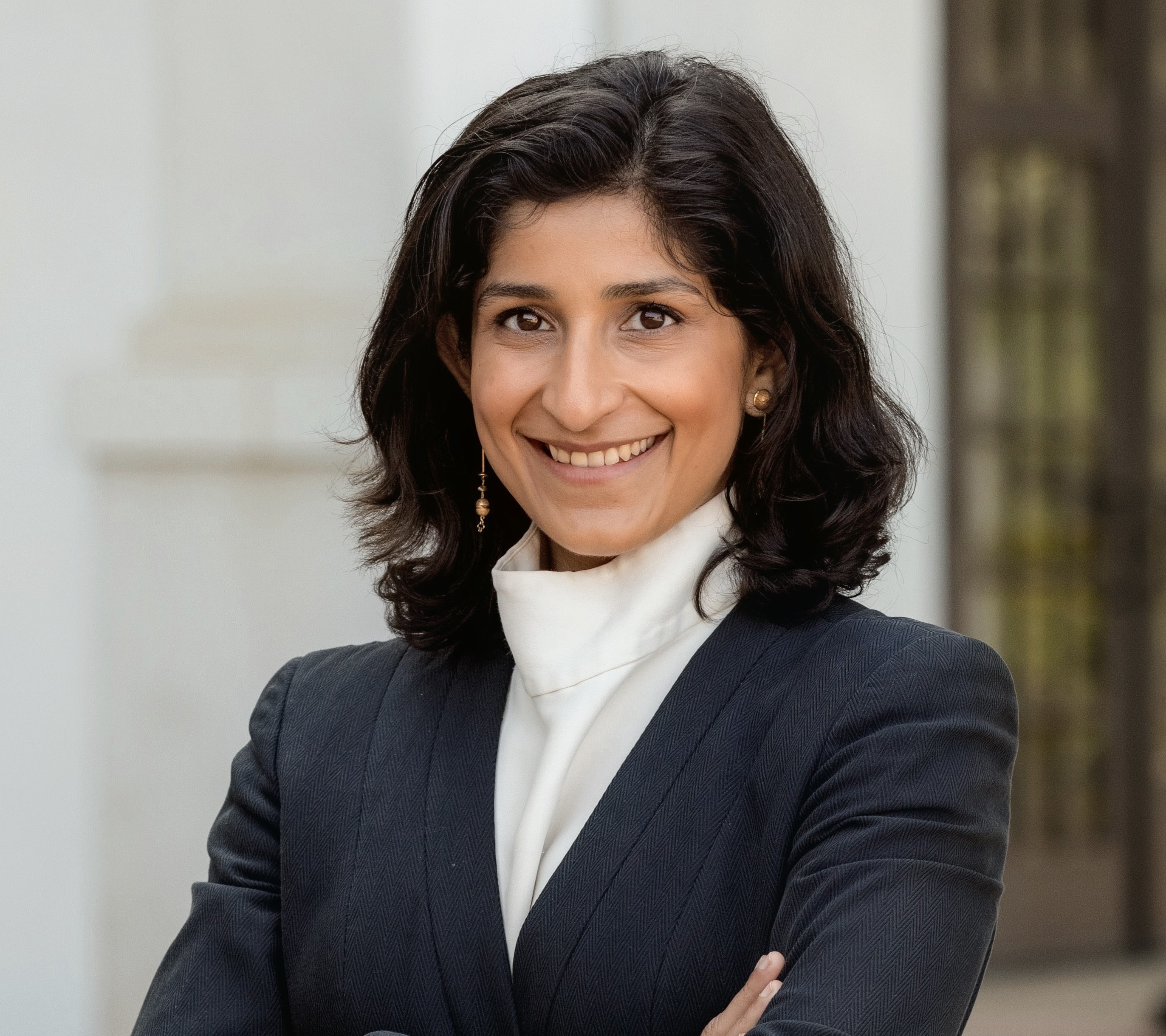 website_photo 2025~2 - Meera Mahadevan