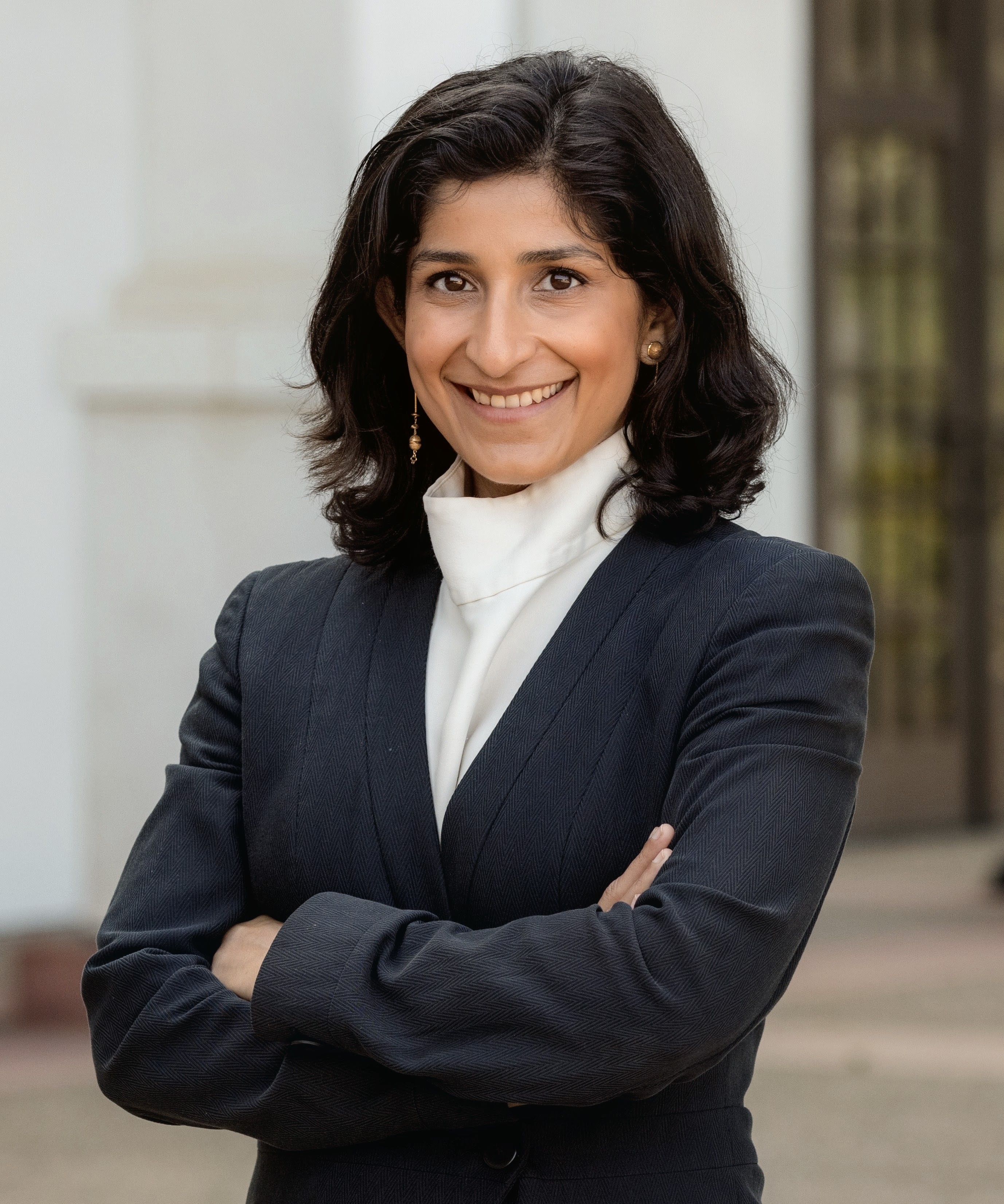 website_photo 2025~2 - Meera Mahadevan